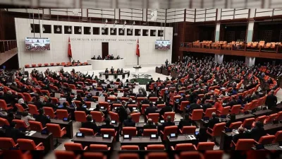 Ev Sahibi Olmak İsteyenlere Müjde: Düşük Faizli Kredi Gündemde - Ekonomi Haberleri
