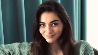 Özge Törer yeni dizi Karakuyu'da başrol için imza atmaya hazırlanıyor - Dizi Haberleri