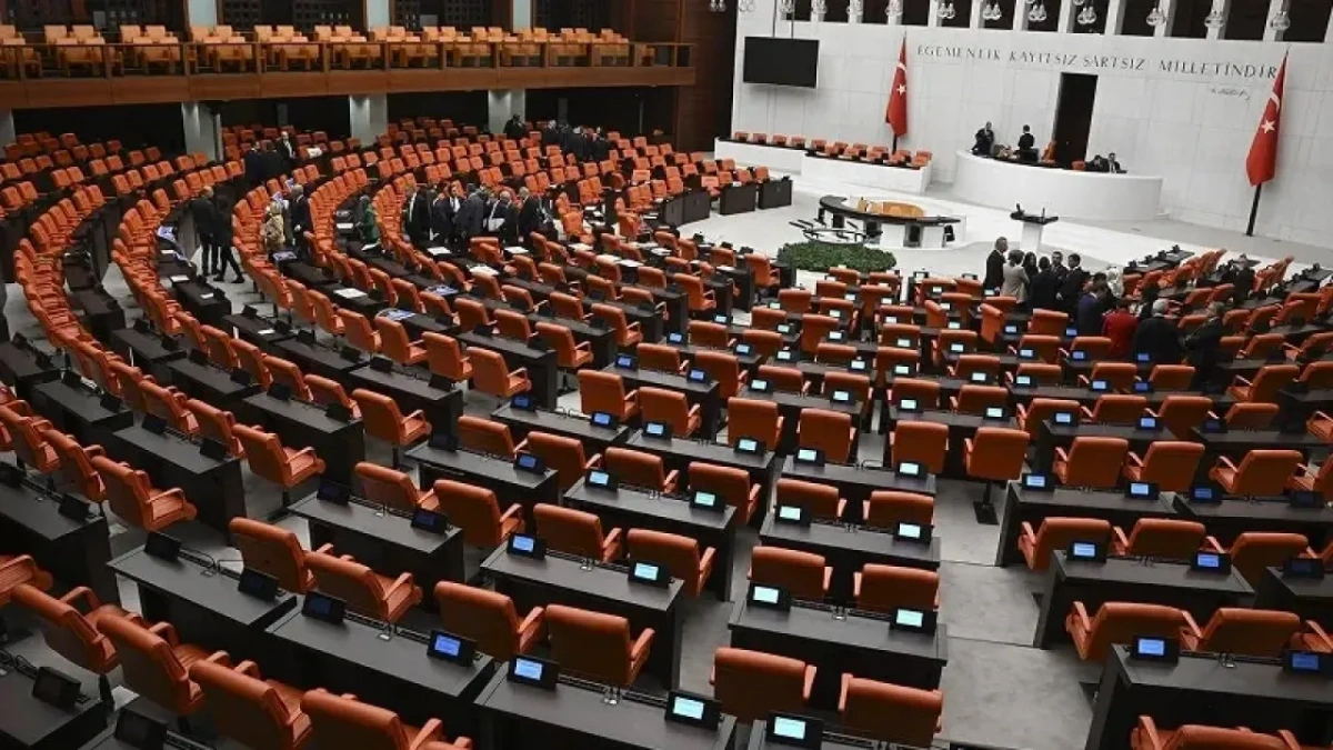 Torba yasa komisyondan geçti: borç yapılandırma var, kademeli emeklilik yok