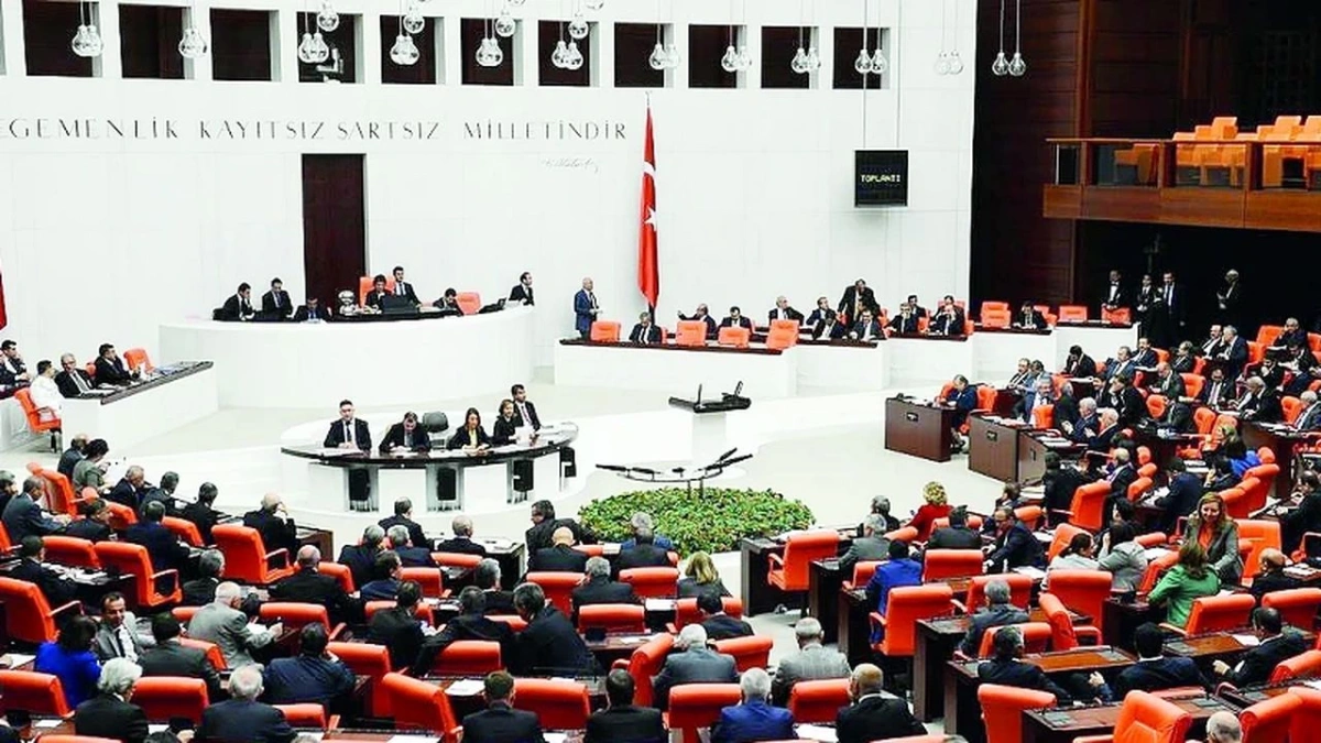 Üniversite Öğrencileri İçin Af Teklifi Gündemde: Mecliste Yeni Süreç Başladı
