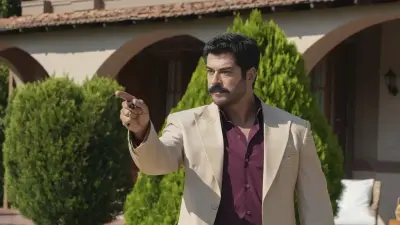 Burak Özçivit Cannes Mipcom Fuarı'na Katılıyor