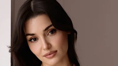 Hande Erçel Paris'te Ünlü İsimlerle Buluşarak Markayı Temsil Edecek