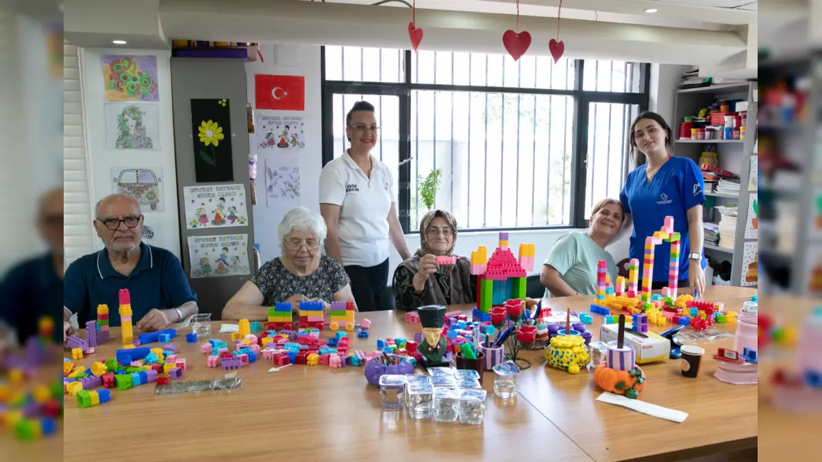 Gülümse Alzheimer Merkezi, Hastalara ve Yakınlarına Kapsamlı Destek Sağlıyor