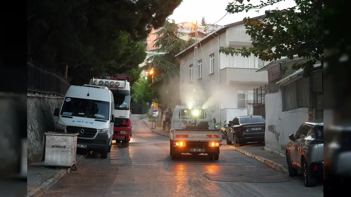 Maltepe Belediyesi, Yaz Dönemi Boyunca Haşere İlaçlama Çalışmalarını Sürdürüyor