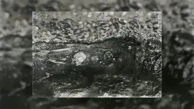 Mikenler Mezarlarını Görsel Bir Gösteri Alanı Gibi Kurguladı