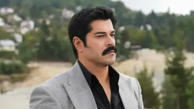 Burak Özçivit, Mipcom Fuarı'nda uluslararası temsilcilerle buluşacak