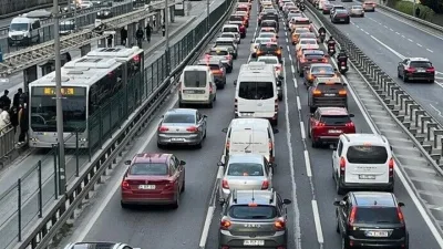 Motorin Artışının Ardından Benzin Fiyatlarına Yaklaşık 1 Lira Zam Beklentisi - Gündem Haberleri