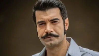 Murat Ünalmış Kimdir? Kariyeri, Rol Aldığı Diziler ve Özel Hayatı Hakkında Bilgiler