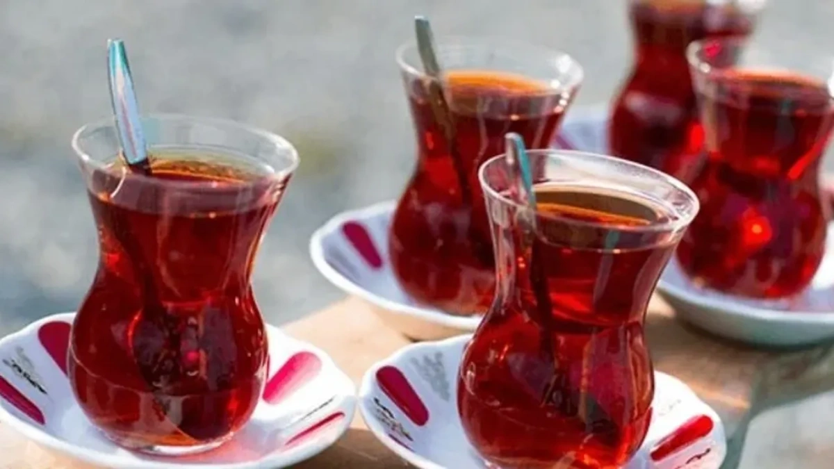 Çay Fiyatlarına Yüzde 15 Zam Geldi, 6 Temmuz'dan İtibaren Geçerli Olacak