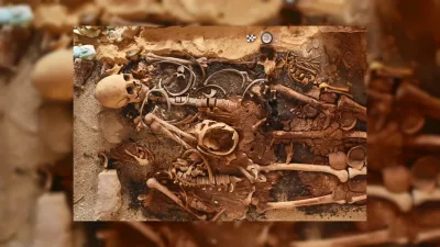 Mısır'da arkeologlar Akdeniz kıyısında altın dilli 18 mezar ortaya çıkardı