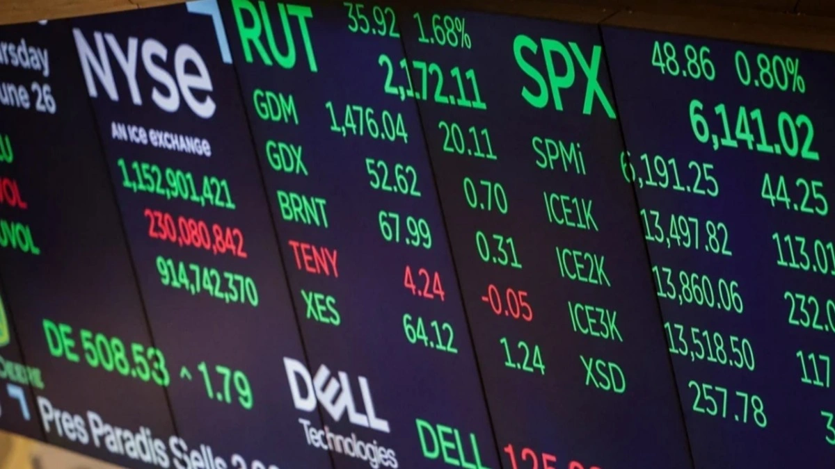 ABD'de Teknoloji Sektörü Önde: S&P 500 Hisseleri Rekor Kırmaya Devam Ediyor!