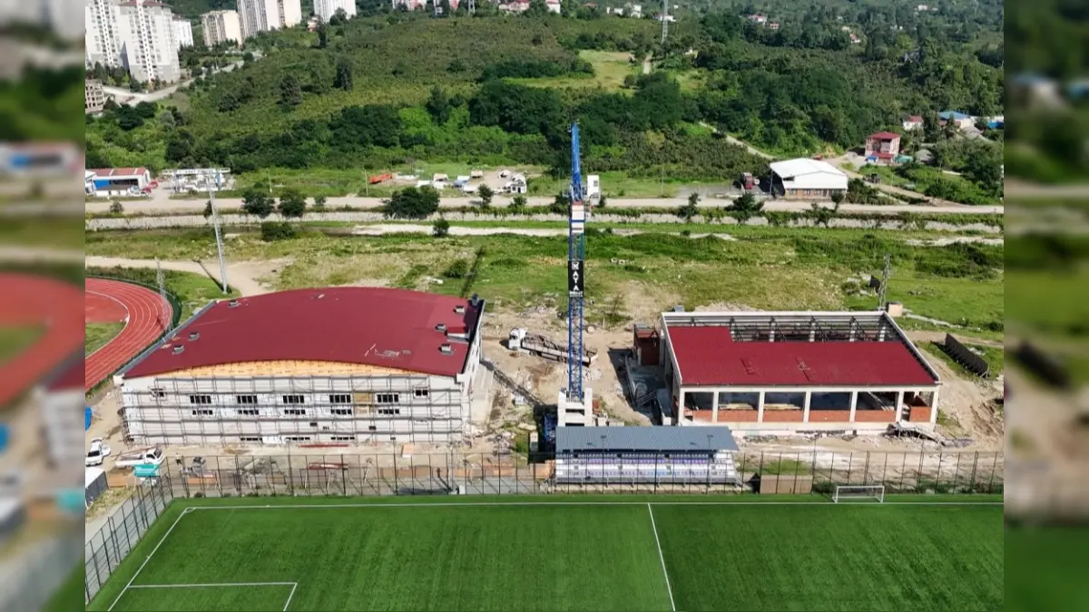 Ordu Altınordu'daki Modern Spor Kompleksi İnşaatında Kaba Yapı Tamamlandı