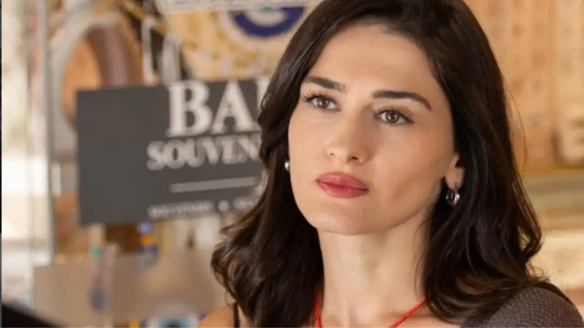Anne Yarısı Bahar Kimdir? Dizideki Rolü ve Yaşı Ne?