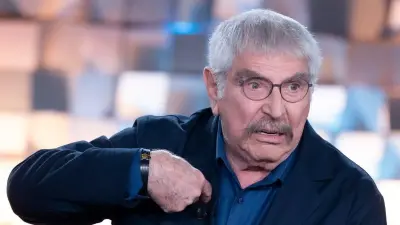 Erdal Özyağcılar İtalya'da Verissimo Programına Konuk Oldu