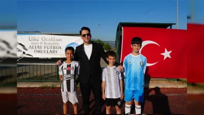 İzmir Ülkü Ocakları Kiraz'da Çocuklara Yönelik Ücretsiz Futbol Okulu Başlattı - Gündem Haberleri