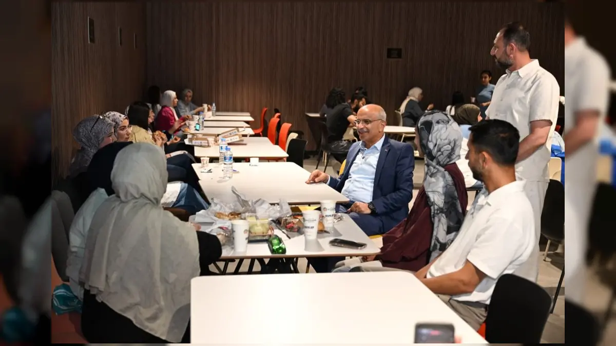Malatya Şehir Kütüphanesi, Öğrencilerin Konforlu Çalışma Ortamı Ve Genişleyen Hizmetleriyle Öne Çıkıyor