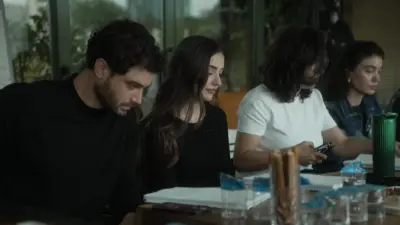 Menekşe Dizisi Oyuncu Kadrosu ve Karakterleri Kimler?
